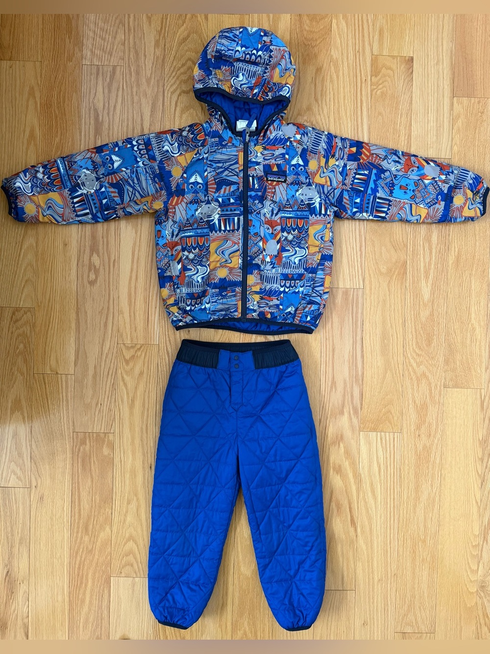 Patagonia reversible jacket and pants set size 5T